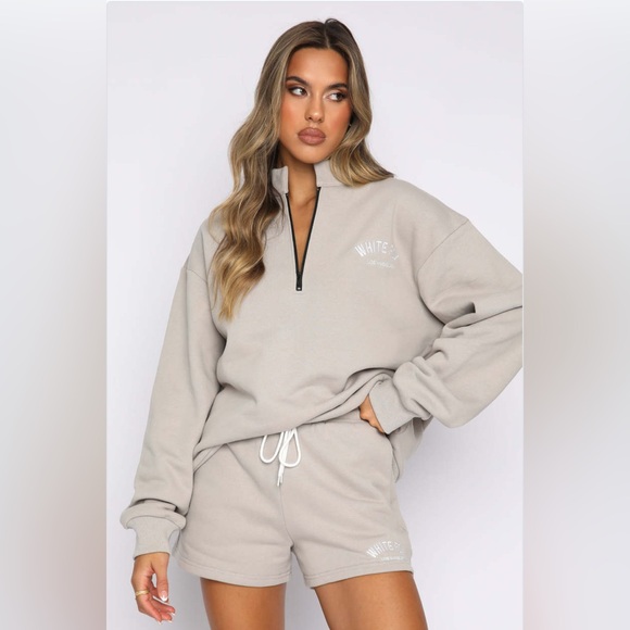 WHITE FOX size S/M The Highest Demand Zip Front Sweater Taupe - Picture 2 of 3